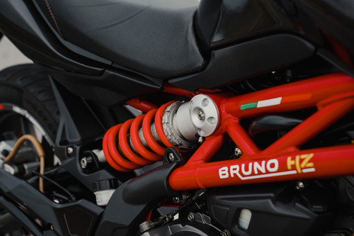 Benelli Tnt 300 - Bruno Hz