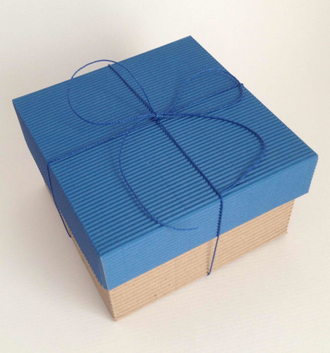 Caja De Cartón Con Base Kraft Y Tapa Color Recuerdos Regalos