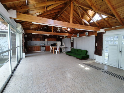 Imagen 4 de 30 de Venta Casa 4 Ambientes Bernal Quincho Cochera