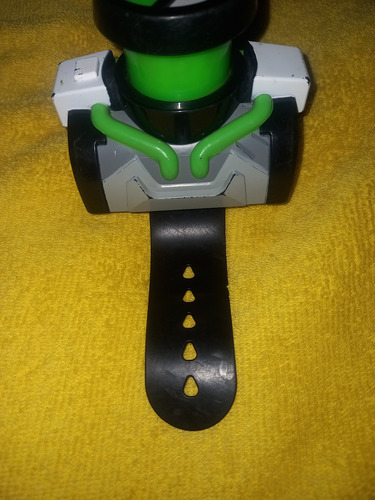 Reloj Omnitrix Omni Strike De Ben 10 (de Uso) (Usado)