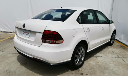 Imagen 6 de 13 de Vento Comfortline Plus Aut 2020