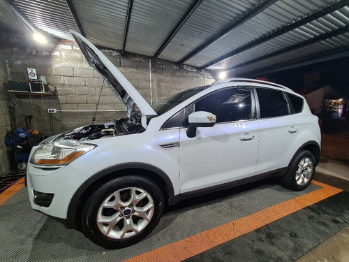 Ford Kuga 2.5 Titanium At 4x4 L (ku05) 2013