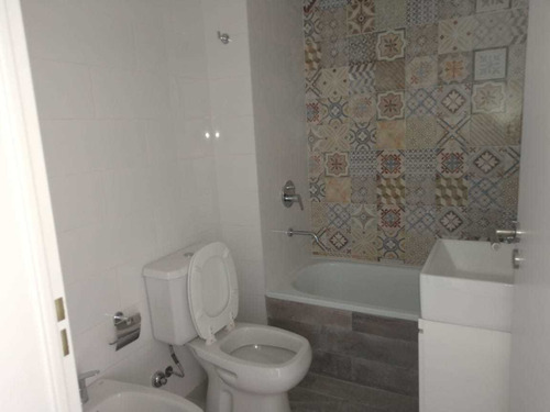 Imagen 6 de 14 de Departamento De 3 Ambientes Constitucion
