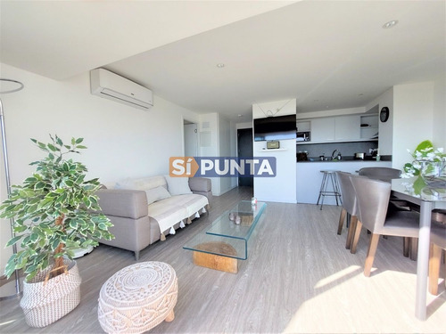 Imagen 6 de 17 de Amplio Apartamento En Piso Alto, Con Excelente Vista Al Mar.