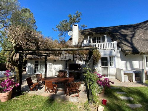 Hermosa Casa En Rincón Del Indio - Ref: 510