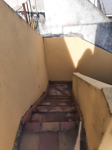 Imagen 9 de 19 de Storni Y Rojas, Casa En Esquina Buena Zona De Monte Grande