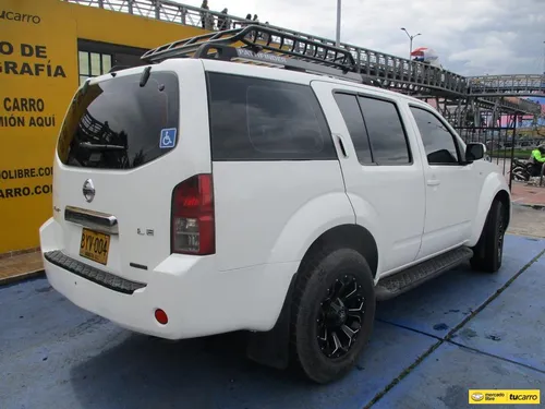Nissan Pathfinder Le 4x4 2500cc At Aa