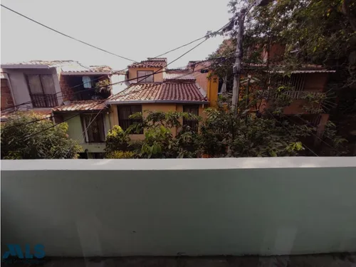 Casa Unifamiliar En Venta Aures # 1(mls#249011)