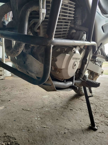 Imagen 15 de 22 de Honda Nx 400cc Falcon