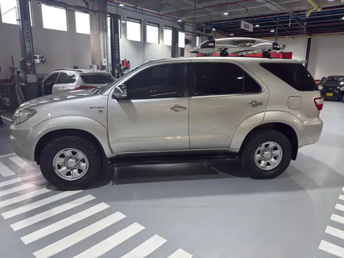 Toyota Fortuner 2.7l 4x4
