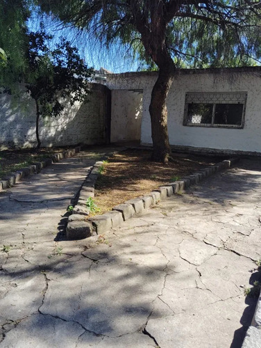 Vendo!! Amplio Terreno Con 2 Casas (frente Y Fondo).