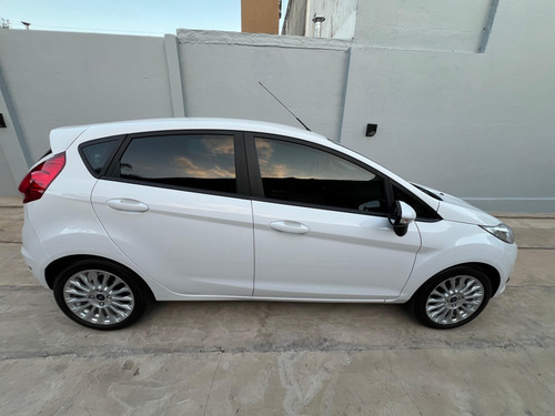 Ford Fiesta Kinetic 1.6 Se Powershift 120cv