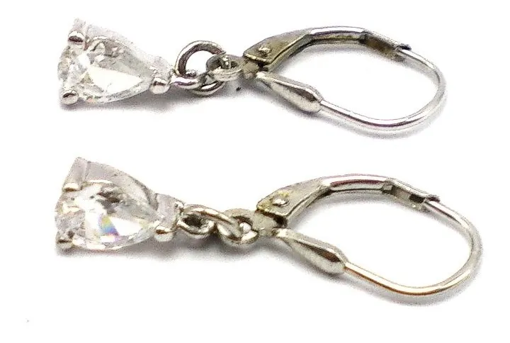 Par De Aros Colgantes Con Zafiros Blancos Talla Gota
