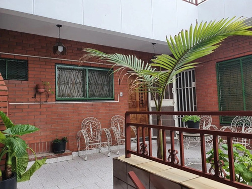 Imagen 2 de 14 de Departamento Ph En Venta En Flores, Capital Federal, Buenos Aires