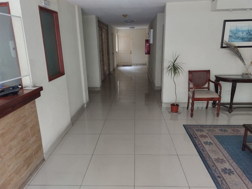 Departamento En Venta De 1 Dorm. En Santiago