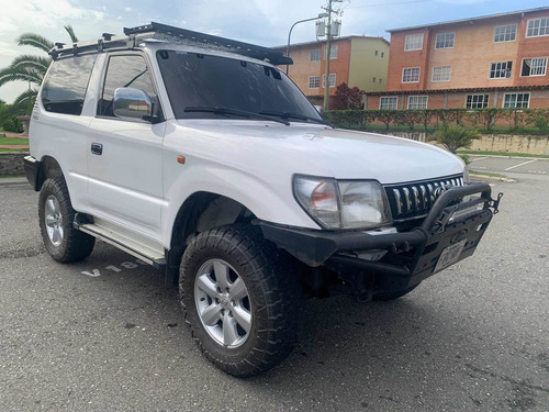 Imagen 4 de 14 de Toyota Prado Meru