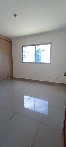 Imagen 18 de 25 de Amplio Apartamento Con Terraza