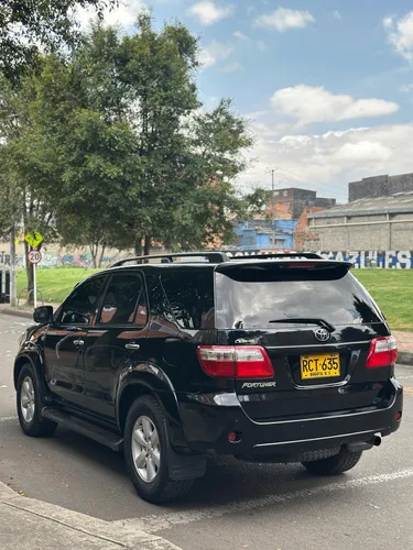 Toyota Fortuner 4.0 Sr5 blindaje 2 plus