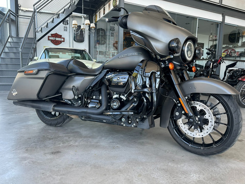 Harley Davidson Street Glide Special 114