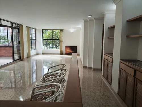 Apartamento En Venta En Conquistadores. Cod V12627