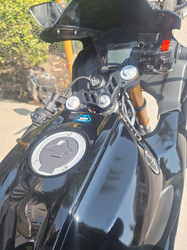 Yamaha R 15 V4
