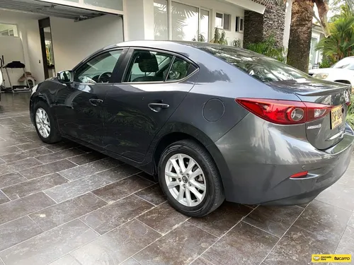 Mazda 3 2.0 Touring