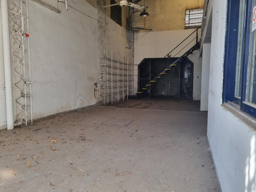Imagen 2 de 15 de Venta/ Permuta - Galpón 150 M2- Alberdi, Rosario
