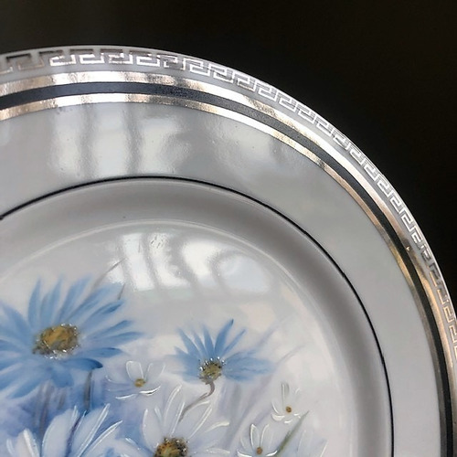 Imagem 2 de 4 de Prato Decorativo Pintado A Mão 21,5cm - P44