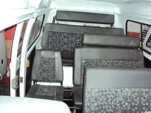 Kombi 2011 Flex 12 Lugares