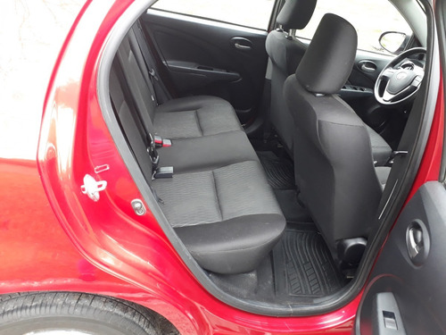 Toyota Etios 5p 2016 Caja De 6ta