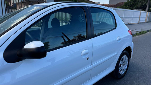 Peugeot 207 1.4 Xr Flex 5p