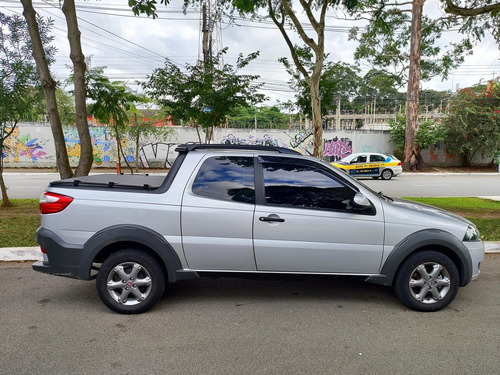 Fiat Strada 1.6 16v Trekking Cab. Dupla Flex 3p