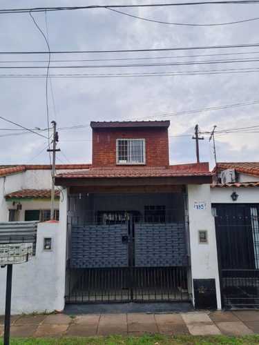 Duplex En Alquiler 2 Ambientes Con Cochera, Barrio Textil, Hurlingham