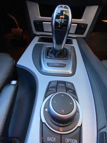 Imagen 6 de 15 de Bmw Serie 5 2010 3.0 530ia Executive Stept