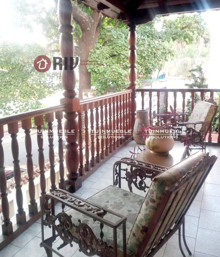 En Venta Casa Ubicada En La Urbanización Las Acacias
