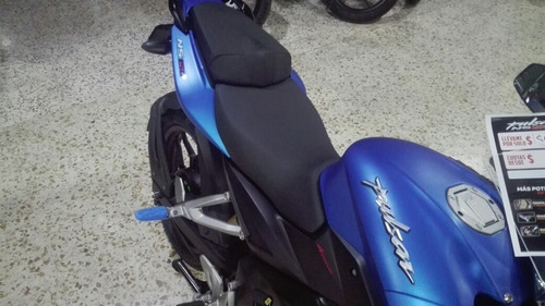 Pulsar200ns Tope Antideslizante Posapies Trasero.