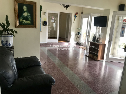 Casa Hostal En Venta De 17 Dorm. En Santiago