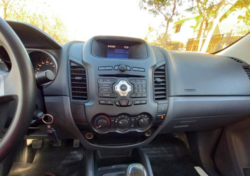 Imagen 10 de 14 de Ford Ranger 3.2 Tdi Dc 4x2 Xls 2017