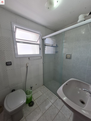 Imagem 7 de 13 de Praia Das Pitangueiras - Quadra Do Mar - 3 Dormitórios - Sala Para 2 Ambientes Com Sacada - Vista Para O Mar - 1 Vaga De Garagem No Prédio - Ap05593 - 68996215