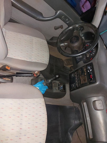 Imagem 5 de 5 de Volkswagen Gol 1998 1.0 Mi 3p