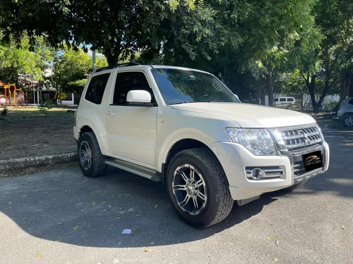 Mitsubishi Montero 3.5 Hard Top