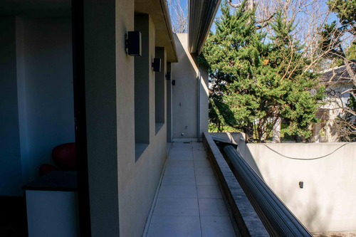 Oficina De 6 Ambientes En Venta En Martinez