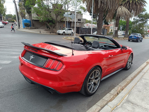 Ford Mustang 3.8 Coupe 3.7 V6 At