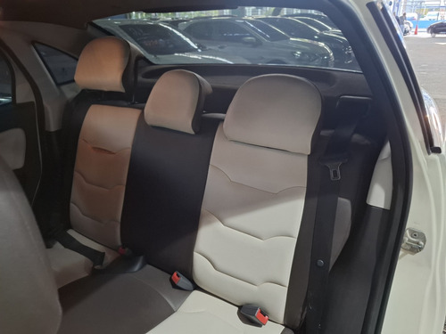 Fiat Grand Siena 1.6 MPI ESSENCE 16V FLEX 4P MANUAL