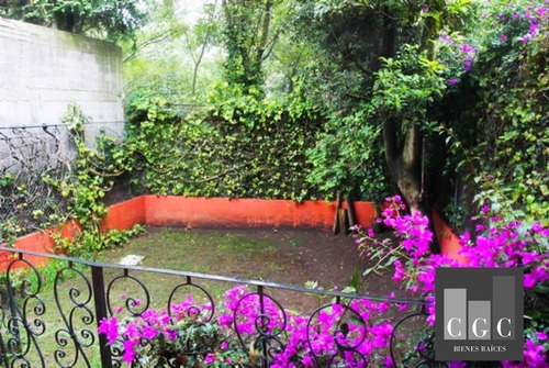 Imagen 3 de 18 de Venta Casa En San Jerónimo Versátil Y Con Vistas Arboladas