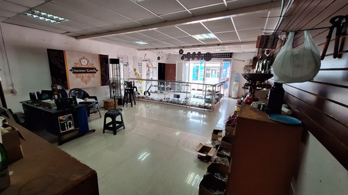 Se Alquila Galpon, Apto, Local En La Calle Boyaca Al02-1912sc-dflo