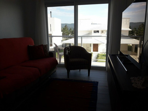Imagem 15 de 30 de Casa Padrão Para Venda Em Centro Garopaba-sc - Kv523
