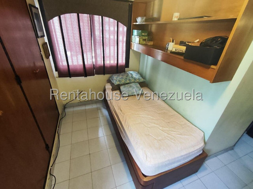 Bello Apartamento En Venta Bello Monte #25-18467