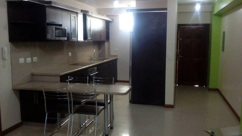 Imagen 12 de 19 de Alquiler Fijo. Apartamento En Costa Azul. Al Frente Al C.c La Vela.