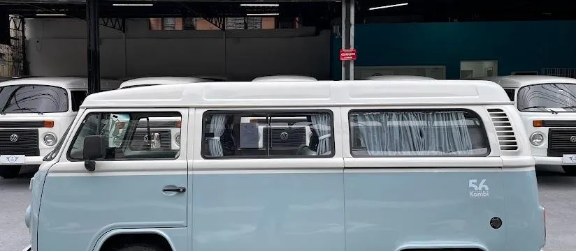 Volkswagen Kombi 1.4 Standard Total Flex 3p